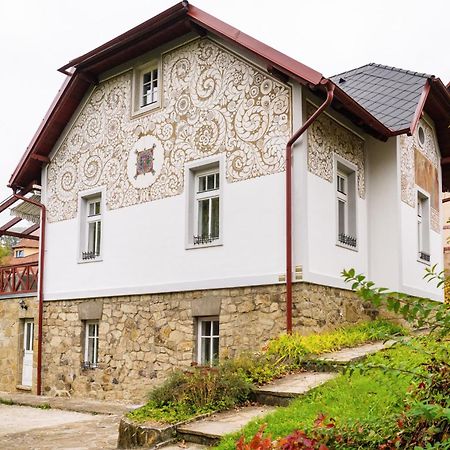 Villa Emausy Luhačovice Zewnętrze zdjęcie