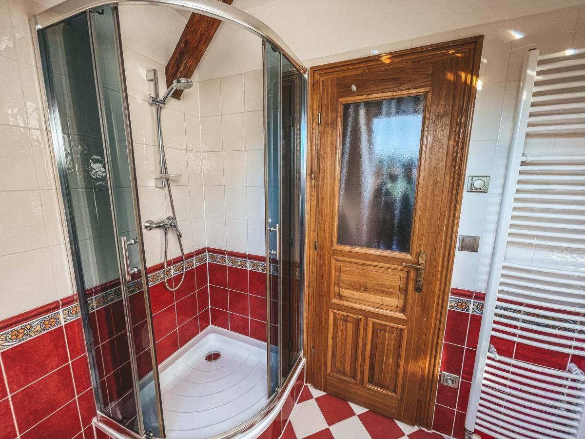 Villa Emausy Luhačovice Zewnętrze zdjęcie
