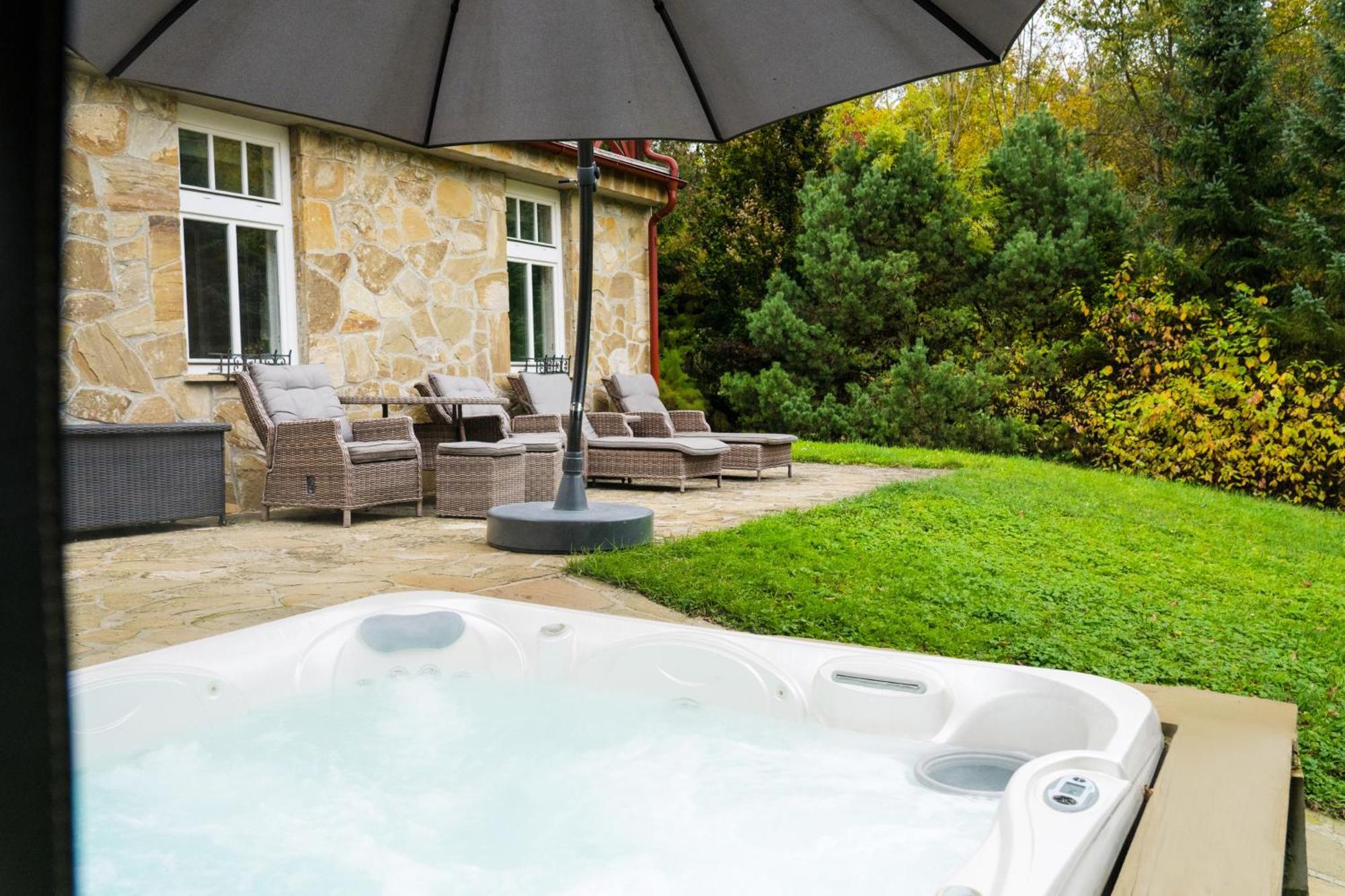 Villa Emausy Luhačovice Zewnętrze zdjęcie